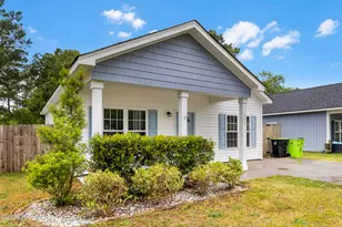 335 Dwight St, Holly Ridge, NC 28445 - Photo 2