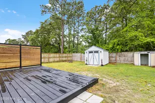 335 Dwight St, Holly Ridge, NC 28445 - Photo 28