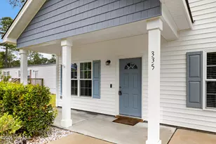 335 Dwight St, Holly Ridge, NC 28445 - Photo 4