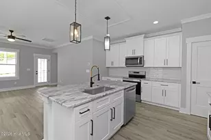 410 Summit St, Aberdeen, NC 28315 - Photo 10