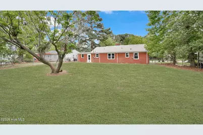 2609 Jefferson Drive, Greenville, NC 27858 - Photo 8