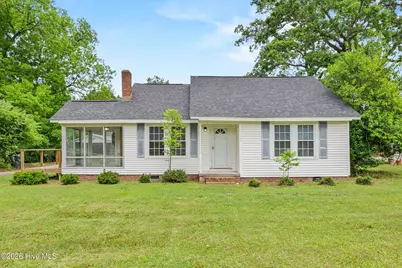 523 Hallsboro Road S, Hallsboro, NC 28442 - Photo 1
