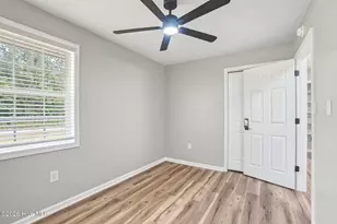 206 Village Dr, Beaufort, NC 28516 - Photo 16