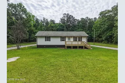 206 Village Drive, Beaufort, NC 28516 - Photo 2