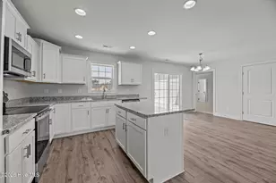 2011 Bluewater Blvd, New Bern, NC 28562 - Photo 6