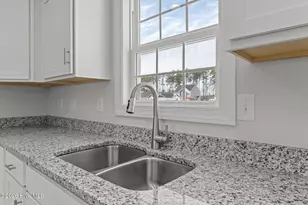 2011 Bluewater Blvd, New Bern, NC 28562 - Photo 8