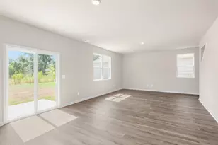 448 Driftwood Dr, Richlands, NC 28574 - Photo 10