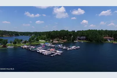 113 Baker Circle, West End, NC 27376 - Photo 10