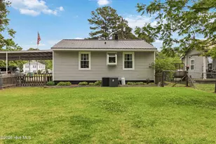 407 E Fremont St, Kenly, NC 27542 - Photo 6