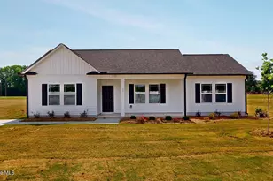 102 Kendall Farms Dr, Goldsboro, NC 27534 - Photo 1