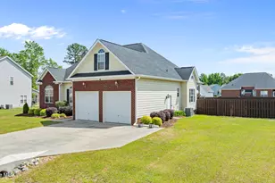 102 Davelin Pl, Goldsboro, NC 27530 - Photo 2