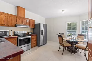 930 Cypress Lakes Cir SE, Bolivia, NC 28422 - Photo 12
