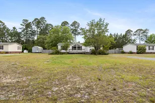 525 Brighton Rd, Rocky Point, NC 28457 - Photo 2