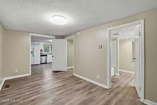 204 W Hill St, Benson, NC 27504 - Photo 6