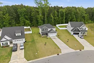 404 Holly Grove Dr, Winterville, NC 28590 - Photo 2