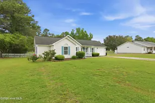 102 Tobacco Rd, New Bern, NC 28562 - Photo 2