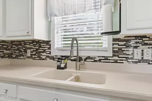 102 Tobacco Rd, New Bern, NC 28562 - Photo 16