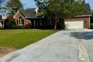 513 Alexis Dr, New Bern, NC 28562 - Photo 2