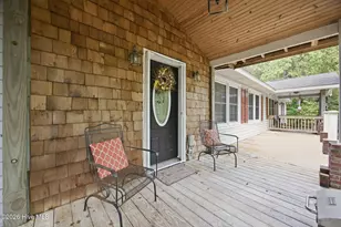 104 Old River Rd, Beaufort, NC 28516 - Photo 2