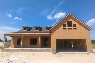 1018 Buckley Dr, Grimesland, NC 27837 - Photo 2