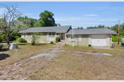 852 Chatham Street, Newport, NC 28570 - Photo 1