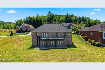418 Huntington Woods Drive N, Lenoir, NC 28645 - Photo 28