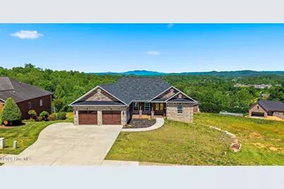418 Huntington Woods Drive N, Lenoir, NC 28645 - Photo 1