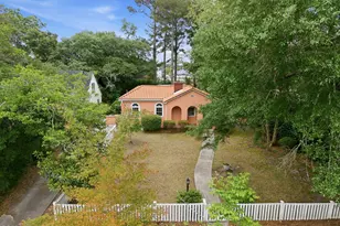 1411 Hawthorne Rd, Wilmington, NC 28403 - Photo 2
