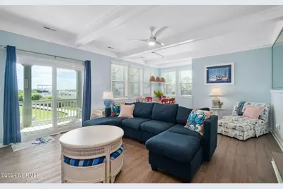 2905 Pointe West Drive #B1 Pier Pointe, Emerald Isle, NC 28594 - Photo 2