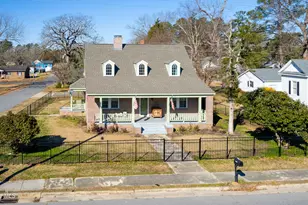 502 W Roseboro St, Roseboro, NC 28382 - Photo 2