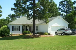 183 Bellhaven Dr, Carthage, NC 28327 - Photo 2