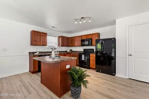 1042 Lake Norman Ln, Leland, NC 28451 - Photo 10