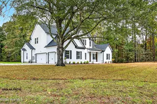733 Quiet Mdw Dr, Jacksonville, NC 28546 - Photo 2