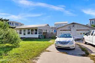 1203 Fort Fisher Blvd N, Carolina Beach, NC 28428 - Photo 22