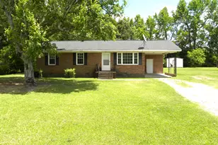 210 Russell Dr, Princeville, NC 27886 - Photo 2