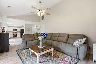 310 Combine Ct, Richlands, NC 28574 - Photo 10