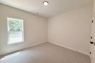 3714 Chatsworth Dr, La Grange, NC 28551 - Photo 4