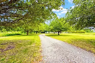 6386 Piney Woods Rd, Fairfield, NC 27826 - Photo 2