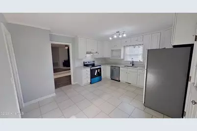 639 N College Road, Wilmington, NC 28405 - Photo 6