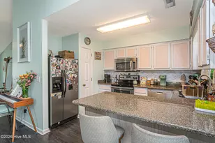 813 Brewster Ln, Wilmington, NC 28412 - Photo 10