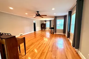 2106 Southview Dr, Greenville, NC 27858 - Photo 2