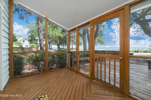 142 Lagoon Ln, Pine Knoll Shores, NC 28512 - Photo 2