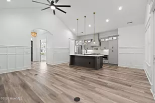 527 S Middleton Dr NW, Calabash, NC 28467 - Photo 10