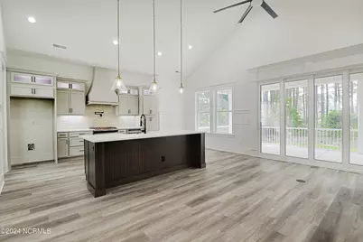 527 S Middleton Drive NW, Calabash, NC 28467 - Photo 18