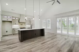 527 S Middleton Dr NW, Calabash, NC 28467 - Photo 18