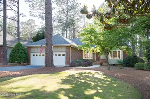 11 Scots Glen Dr, Southern Pines, NC 28387 - Photo 1