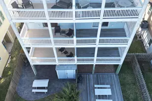 1102 Canal Dr, Carolina Beach, NC 28428 - Photo 10