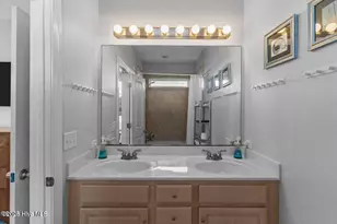 1102 Canal Dr, Carolina Beach, NC 28428 - Photo 30