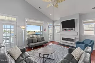 1102 Canal Dr, Carolina Beach, NC 28428 - Photo 18