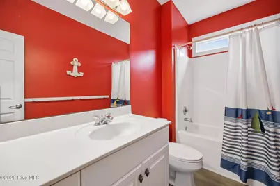 100 9th Street, Emerald Isle, NC 28594 - Photo 18